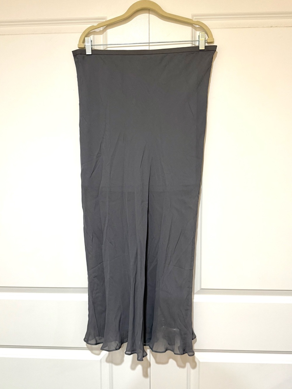J. Crew NWOT Gray Gwyneth Chiffon Skirt
